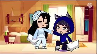 Pillow fight (gacha meme)