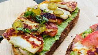 Grilled Halloumi Avocado toast 🥪 Great for breakfast 🥪