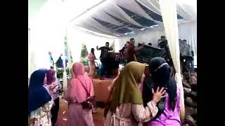 keserupan lagu bangbung hideung