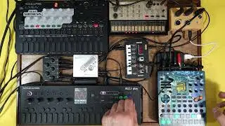 Super Lazy Sci Fi Soundtrack 3 - SmplTrek Liven MEGA Korg Volca Keys NTS1