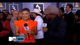 Fergie sings Whitney Houston! ('How Will I Know')