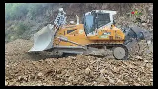 LIEBHERR 746 dozer ile  yol girişi genişletme -7 #keşfet #komatsu #bulldozer #liebherr