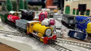 HO Scale Model Trains - Operating Session with Milo