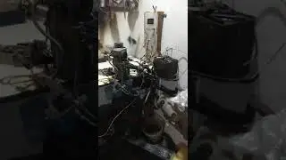Запуск Eberspacher CAN-шина Mercedes на столе. Вертикальное видео от наблюдающего