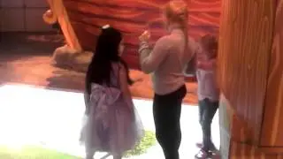 VID_20151121_155237.3gp