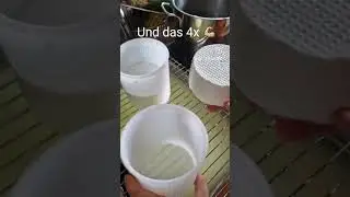 Teil 4: Wenden, wenden, wenden und dann: abtropfen lassen  #hoftiergarten #ziegenmilch #ziegenkäse a