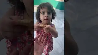 جولي بتحب تبوسكن من التلفون 😍💋