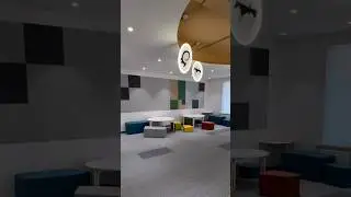 Школа будущего: стиль, комфорт и идеальная акустика в Quantum Tech School!