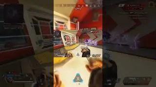 Too many close calls 😅 #apex #apexlegends #apexlegendsclips #apex