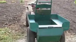 мотоблочный самосвальный прицеп  адаптор  самодельный !
