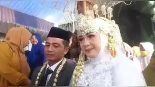 Detik detik  saweran pengantin cantik  di kampung cibudah kota Sumedang