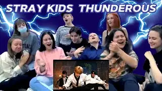STRAY KIDS - 