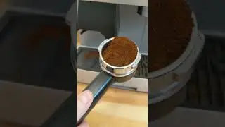 Кофейная станция SAECO MAGIC CAPPUCCINO COMBI демонстрация работы