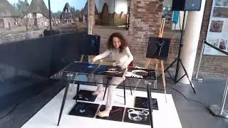 Creating the backgrounds of 10 paintings with hands and feet at the museum
