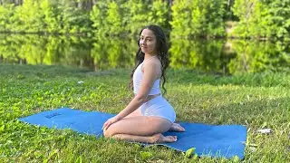 Let’s do yoga outdoors  / Stretching for beginners
