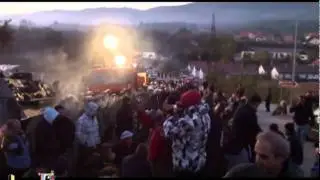 Устај сине спавања ти нема!!! Хитови са барикада..