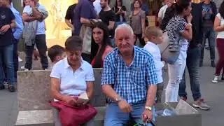 Bagno di folla per Nello Pizza: “Voi siete la mia biografia”