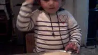 Готовим пиццу,руками ребенка.детские шалости.Вот так.