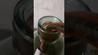 вино Саперави заливаем в бочке из дуба.