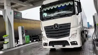 ДАЛЬНОБОЙ !!! Пробка , Уральские горы , трасса М-5 ))) Снегопад !!!