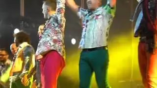 Miguel Bose - en Castro urdiales - despedia PAPITWO