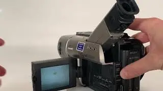 Sony CCD-TRV37 Video Hi 8 Handycam Vision Camera Recorder Night Shot