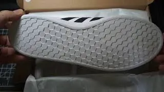 adidas Grand Court SE shoes - the interesting hexagon sole design
