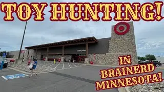 TOY HUNTING UP NORTH! | Target | Neca |