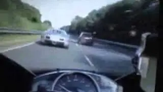 Bugatti Veyron vs. Yamaha R1 RACING