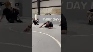 Hiding ankles & building position for scrambling. #wrestlingtechnique #wrestling #wrestlingmoves