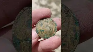 Vypadá to jako zlato! Detektor kovů našel minci #metaldetecting #metaldetector #archaeology #coin