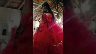 Ao som do Violino Cigano, Maria Padilha chegou.....