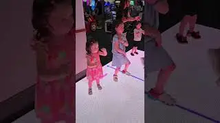 Baby Dancing w/Chuck E Cheese #shorts #baby #kids #chuckecheese  #cute #shortvideo #fyp #dance #fun