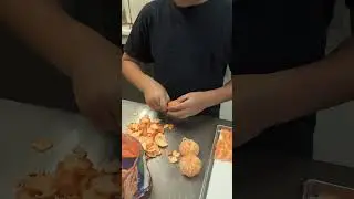freeze dried mandarin oranges! let's see what they taste like! 