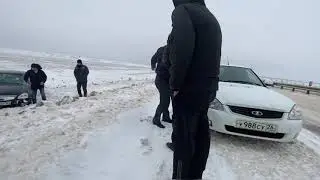 Машина вылетела с дороги