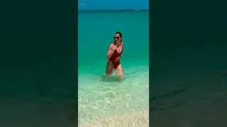 In Beach We Trust! 👙 Girls just have Fun🍹Bikini beach swimming asmr #beach #shorts