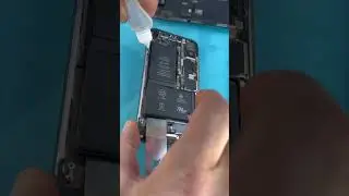 All the battery tabs tore off. What now? #reels #righttorepair #apple #iphone #battery #repair