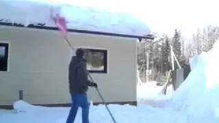 Почистить снег с крышии