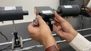 How to use Lummer Brodhum photometer lamp house setting in English Abron Exports physics experiment