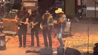 Whitey Morgan and the 78’s - Me and the Whiskey