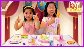 Emma and Kate Play Pretty Pretty Princess Board Game!