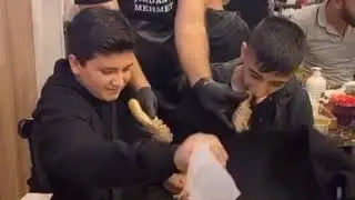 Шок повар хотел присунуть кабачек