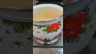 Как погладить вещи без утюга #shorts