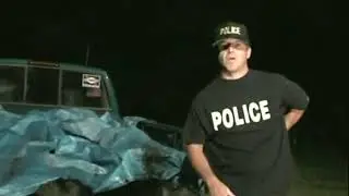COP CATCHES BIGFOOT -  LEAKED RAW FOOTAGE
