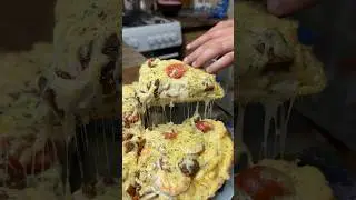 Швидка піцца на сковороді😋😋😋