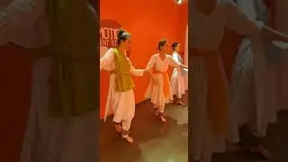 Indian dance Jingle bells)) | sargam #shorts