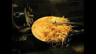 Точим абрикос/ Woodturning an apricot