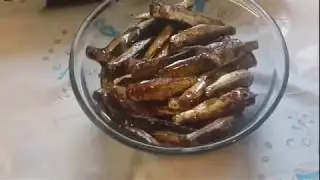 Делаю из кильки шпроты.