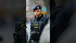 I was lucky to take a photo for a young police officer💪#streetphotography