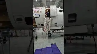 Epic fail A320 escape slide not deployed